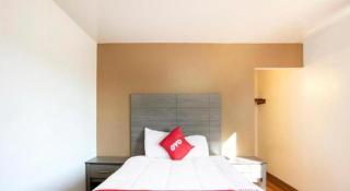 OYO Hotel Kalama - 5