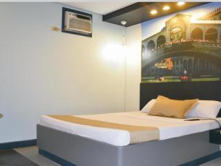 Dreamworld Hotel - 1
