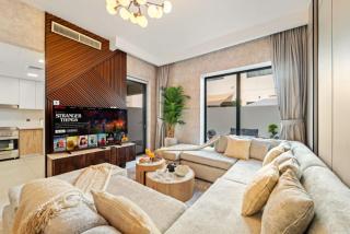 Yas Island Gated Community Villas by Desert Key - Abu Dhabi - 9