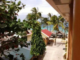 Raymen Beach Resort - 2