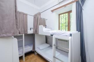Garden Hostel 16 - 8