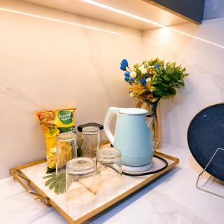 Cozy 2BHK Homestay - Orchid Apartment - 3