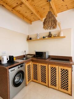 Bedro Rooftop Studio 1 Private Balcony Sea View 30 Sec to Sea - 2
