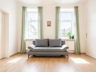 Beautiful 2BR Apt, Near Meidling Station - 1