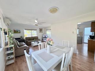 Welcome to Your Leafy Retreat in Graceville - 5