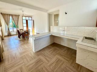 Shirley Boutique Hotel - 7