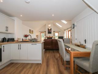 Chestnut Barn - 1