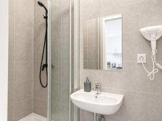 Affordable Stylish Studio Easy City Access - 2