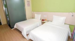 7 Days Inn Zhenjiang Railway Station - 8