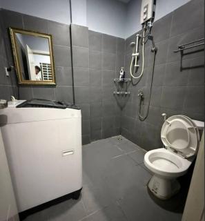 8848 Restaurant and Rooms - 2