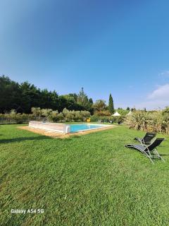 Alpilles Cottage Philippe's Farm Gite 55m2 - 2 chambres - calme - piscine mas des figues - agritourisme bio - 3km Saint Rémy de Provence - Parc Naturel Régional des Alpilles - 6km Baux de Provence - - 7