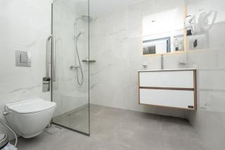 Sunrise Luxury Apartments 3 - 4