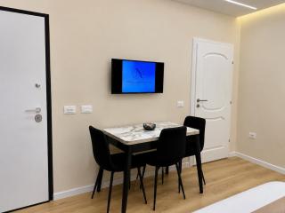 Nena Apartment's Cozy Modern Stay - 9