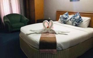 Pathum Thani Place Hotel - 2