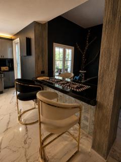 Luxury Detached Villa with Private Pool & Large Garden - 6