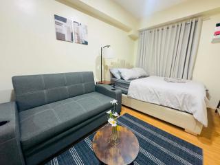 Lj's All-New Studio Getaway Near Airport - 4