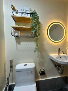 Lj's All-New Studio Getaway Near Airport - 3
