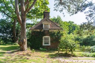 Heronden Lodge by Keepers Cottages - 8