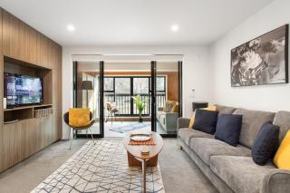 Modern Townhouse Walk to Hagley Park & Hospital - 0