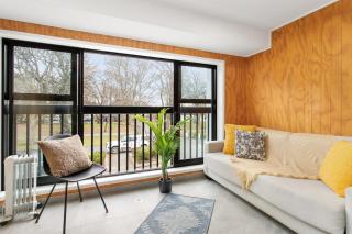 Modern Townhouse Walk to Hagley Park & Hospital - 4