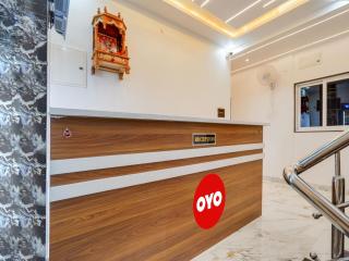 OYO 82080 Hotel RS - 2