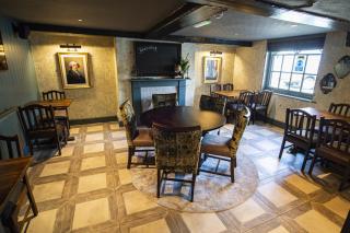 Kings Arms Hotel - 5