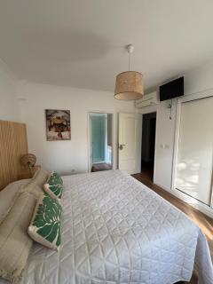V4 Praia Verde - 8 to 11 People, 5 min beach walk - 3