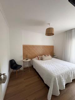 V4 Praia Verde - 8 to 11 People, 5 min beach walk - 1