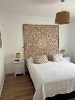 V4 Praia Verde - 8 to 11 People, 5 min beach walk - 9