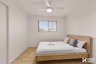 KozyGuru / Mt Gravatt East / 3 Bed House QMG030 - 6