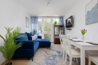 Spacious Family Apartments Suited for Remote Work by Noclegi Renters - 0