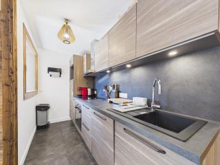 Appartement neuf, luxueux, au cœur des Gets avec terrasse, parking sécurisé, proche commerces et pistes. - FR-1-623-116 - 2