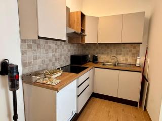 Irnerio Prestige Suite in the Center by Synergy - 2
