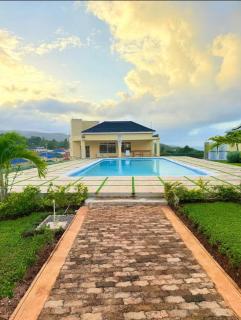 Serenity HillHaus - 9