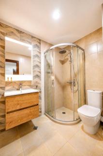 VESTA Blue - Modern Apartment with Free Parking in Veliko Tarnovo - 2