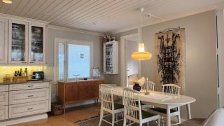 Bright summer apartment by the beach - 7