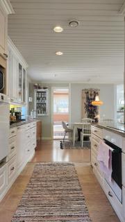 Bright summer apartment by the beach - 4