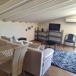 Harbour Loft - 8