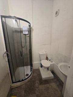 Large flat with parking near train station - 4
