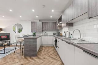 Birmingham Luxe - Free Parking - Sleep 8 - Central - 5