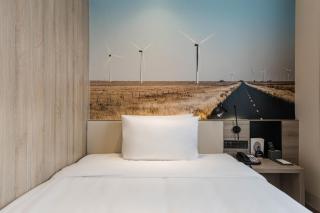 Atour Hotel (Nanjing Zhushan Road Metro Station) - 4