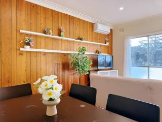 Whole family home in Doncaster, within the bustling east of Melbourne - 7