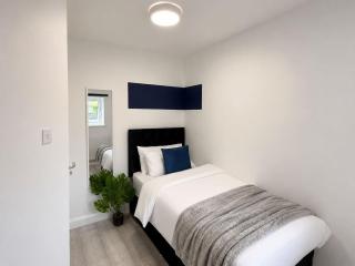 Bedford Station Stay - Sleeps 3 - Free Parking - 7