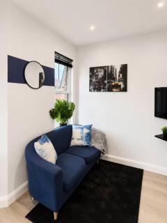 Bedford Station Stay - Sleeps 3 - Free Parking - 6