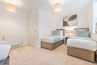 Reservoir Residence - 3-Bed Home & Nearby Parking - 4
