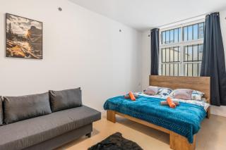 Private Atrium Haven - 5