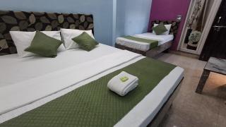 Shree Radha home stay nearby ghats & kaal bhairav temple - 8