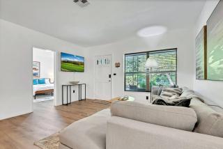 Casa Linda Gated 3 bed 2 bath by the River 1810 - 5