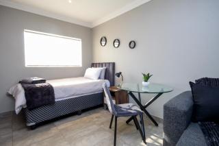 Scheunberg 3 Modern Bachelor Flat - 9