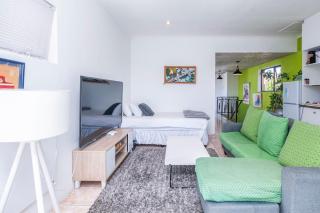 Green Haven Apartment in Milnerton - 6